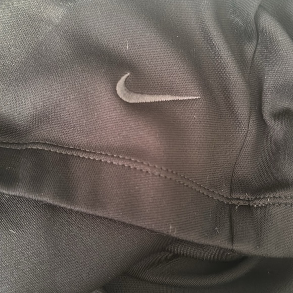 NIKE Golf Black V Neck Pull Over Vest Size Large - Picture 6 of 7